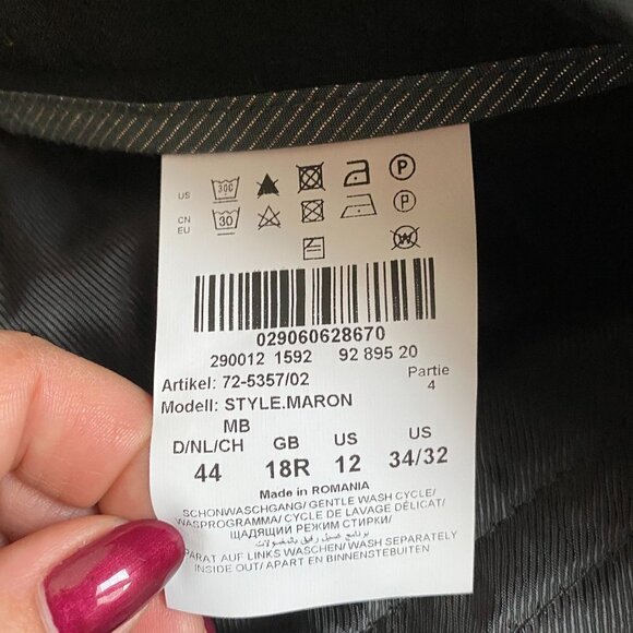 BRAX BNWT Womens 34x32 Black Pants Slim Fit - Picture 7 of 7